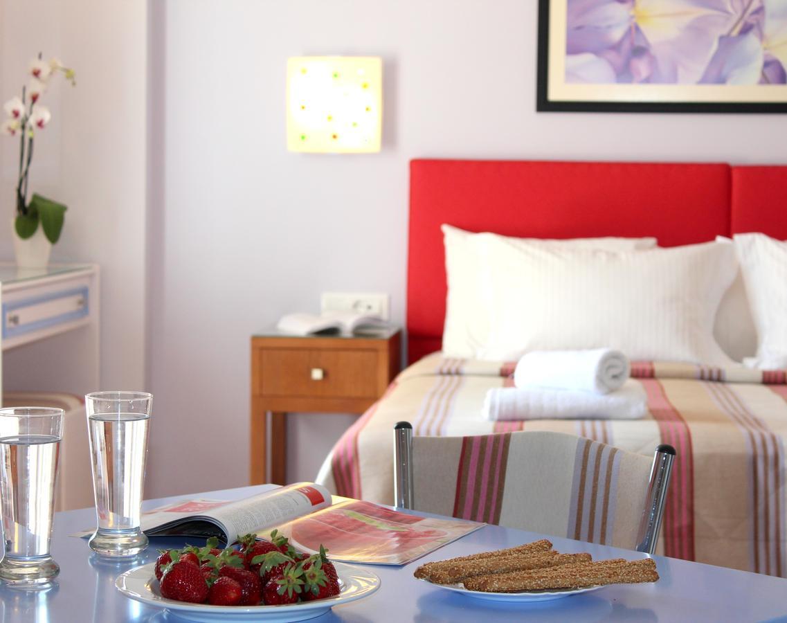 Amaryllis Hotel Apartments Tolón Zimmer foto